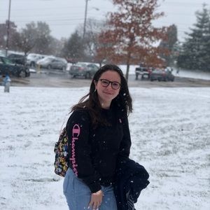 Meet your Posher, Juliana